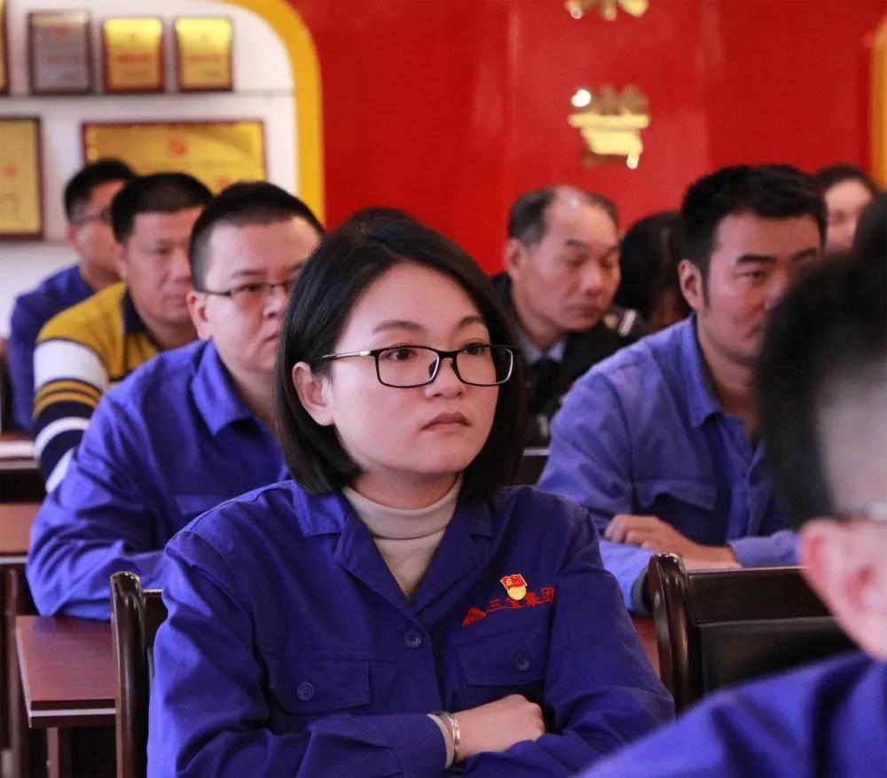 黨員立潮頭，領(lǐng)跑當(dāng)先鋒之二十九｜蔡藝玲：守望初心不放松，“鋼花管家”有奇招